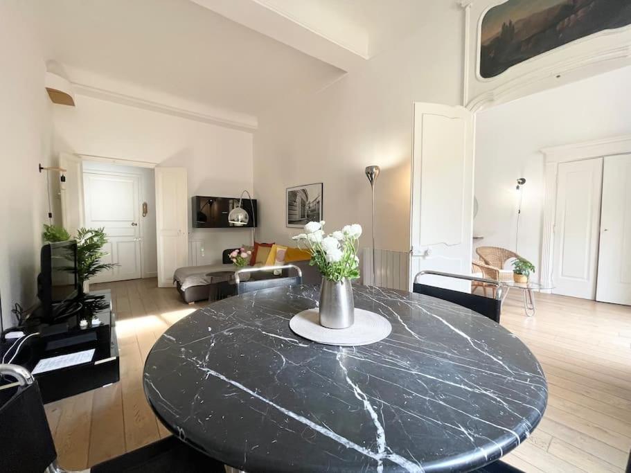 Homelivia, Vieux Nice, Appartement De Charme, Clim Balcon Exterior foto